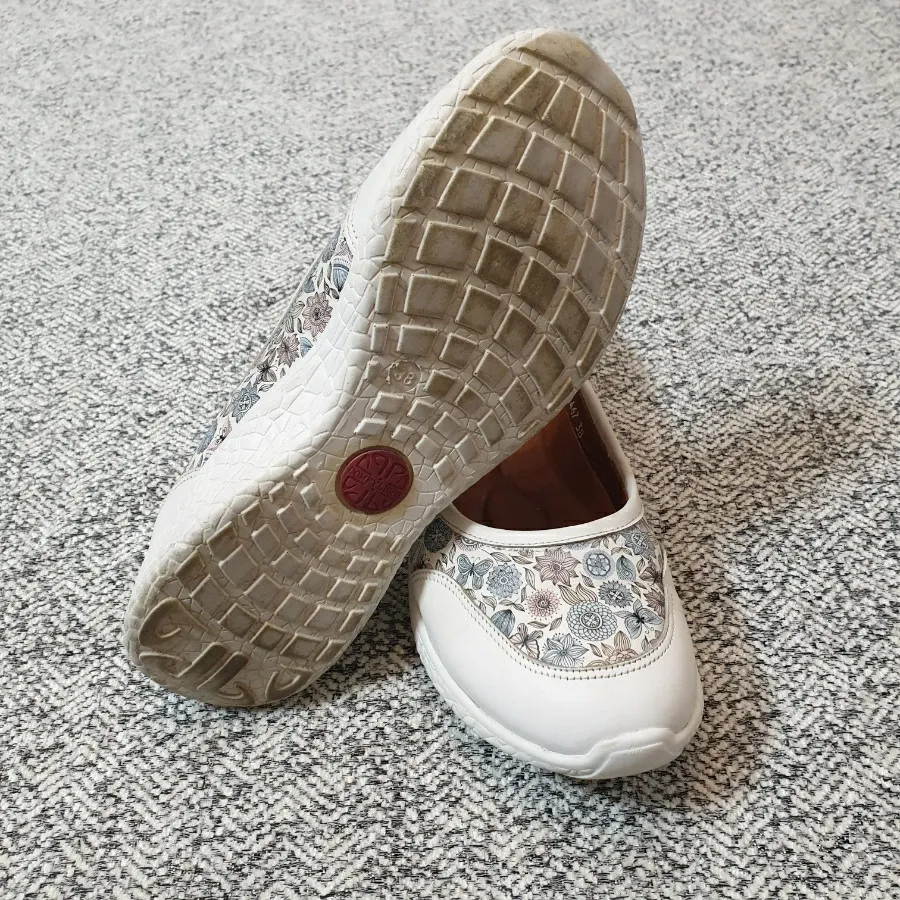 کفش زنانه راحتی پاندورا