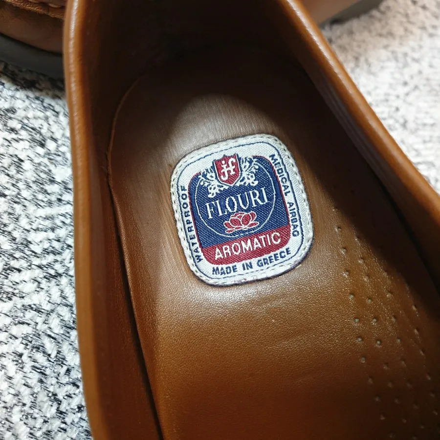 کفش زنانه طبی آمریکایی اص