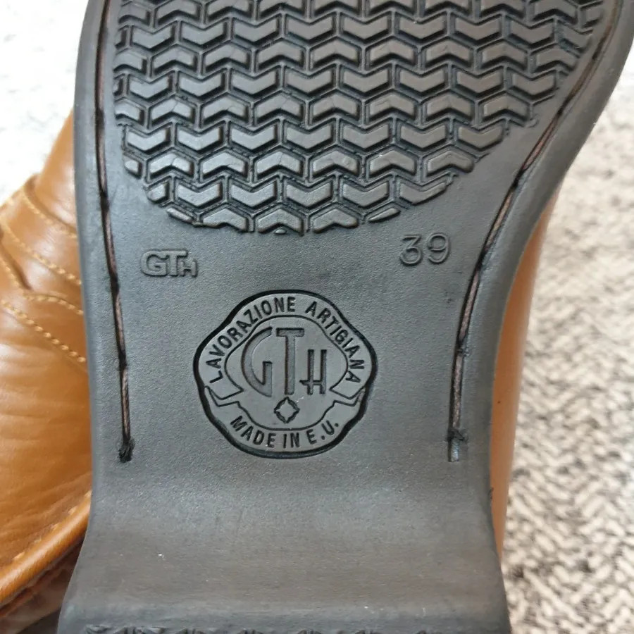 کفش زنانه طبی آمریکایی اص