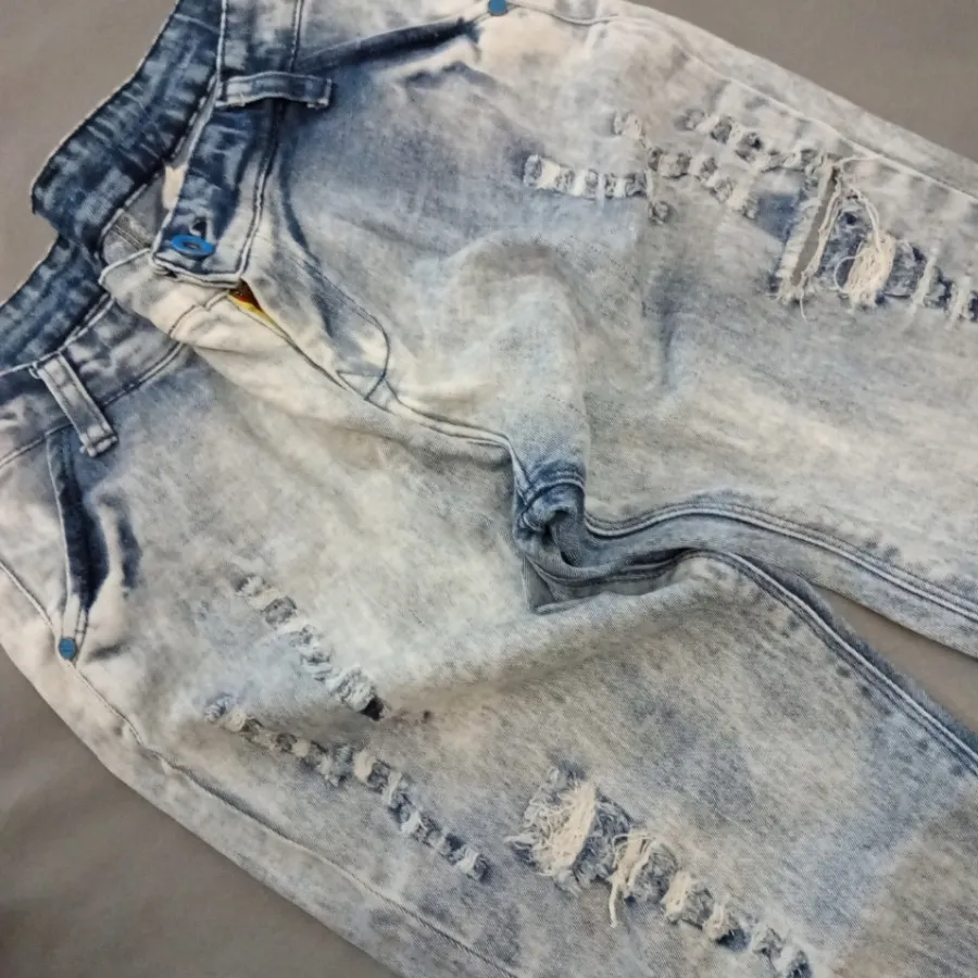 شلوار جین زنانه