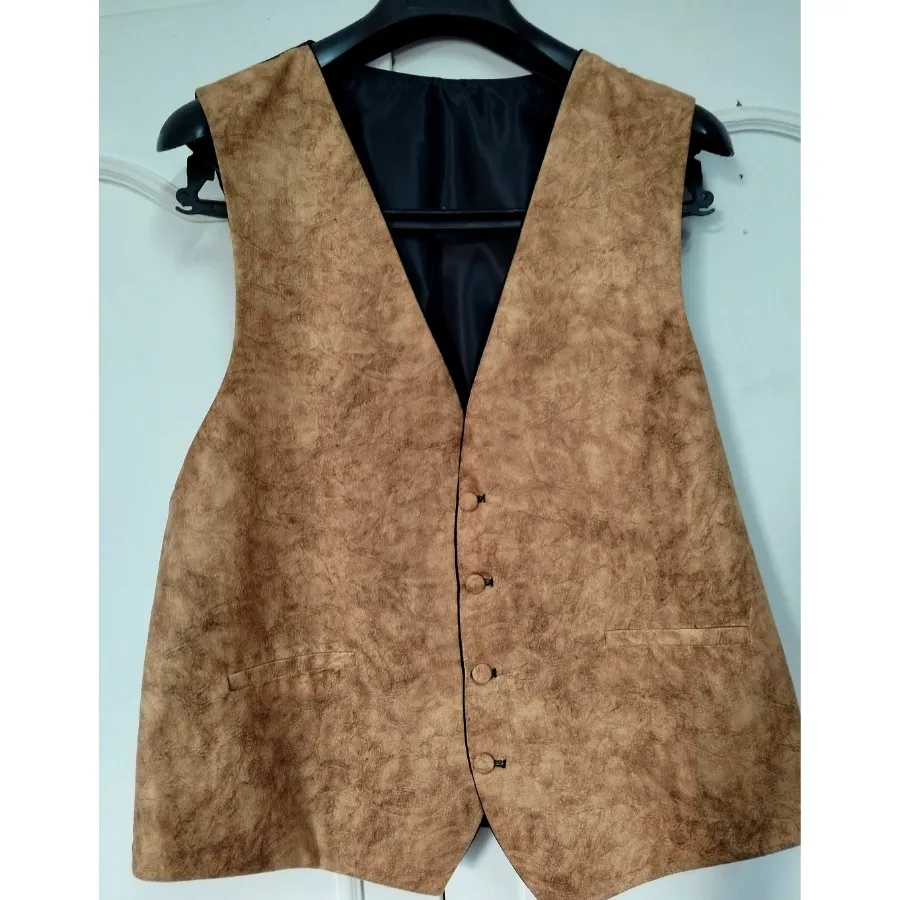 کت و شلوار و جلیقه مردانه