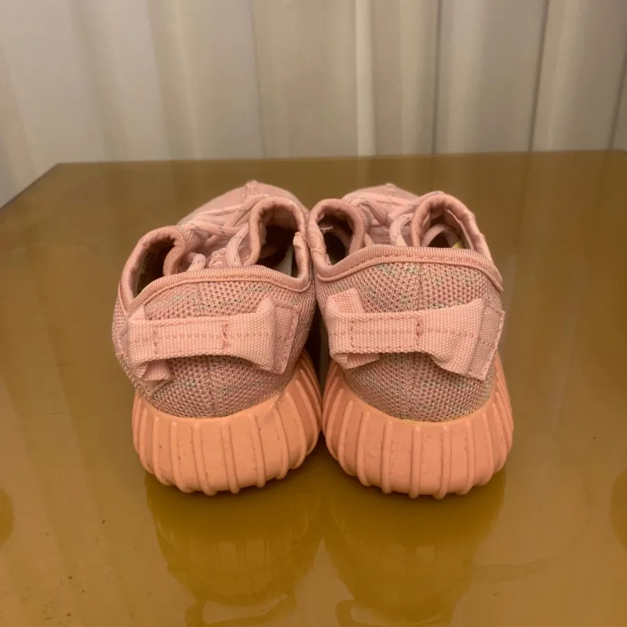 کتونی خارجی