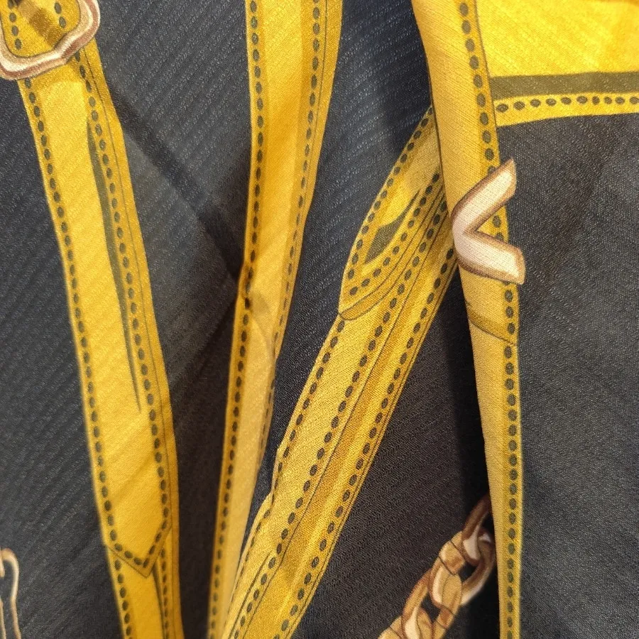 روسری نخی لوییویتون