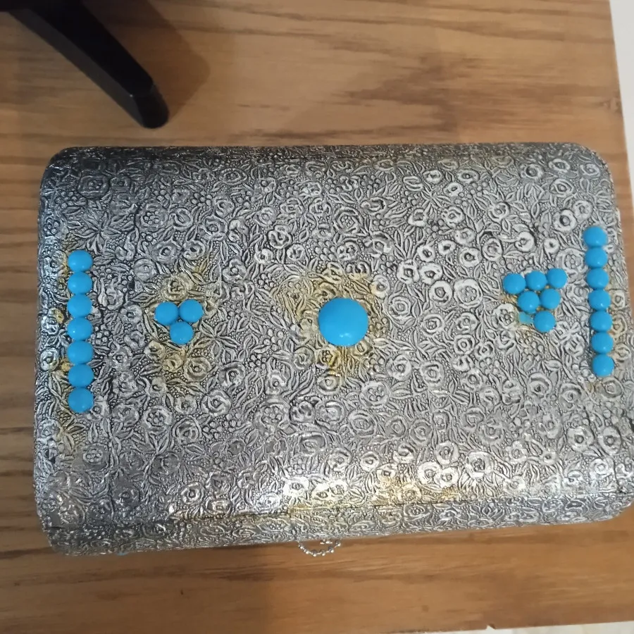 صندوقچه فلزی