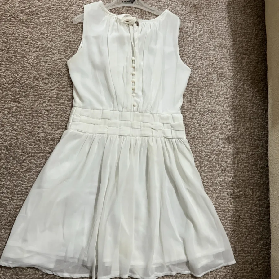 پیراهن دخترانه