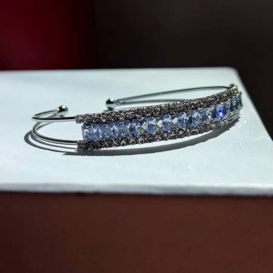 دستبند بنگل رنگ ثابت