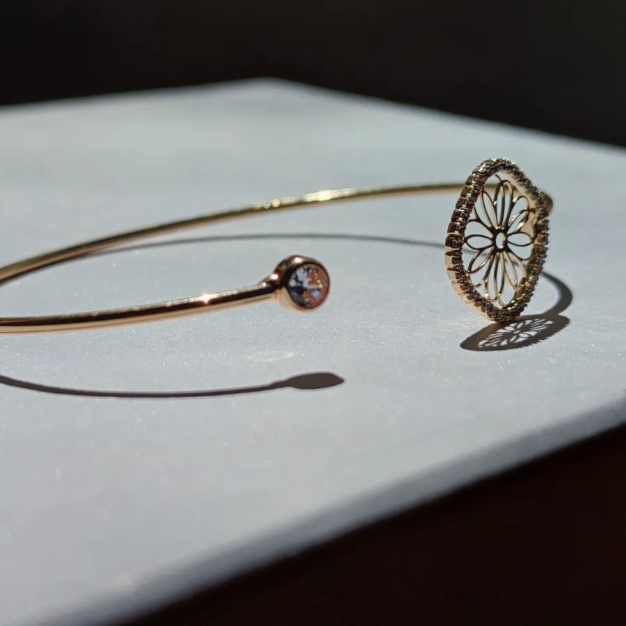 دستبند بنگل رنگ ثابت