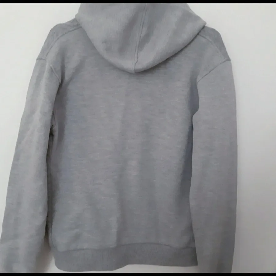 سوییشرت کلاه دار