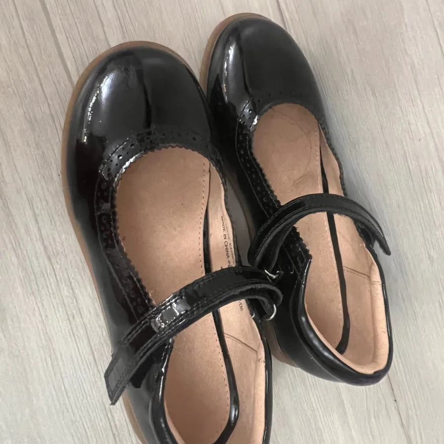 کفش عروسکی برند نکست