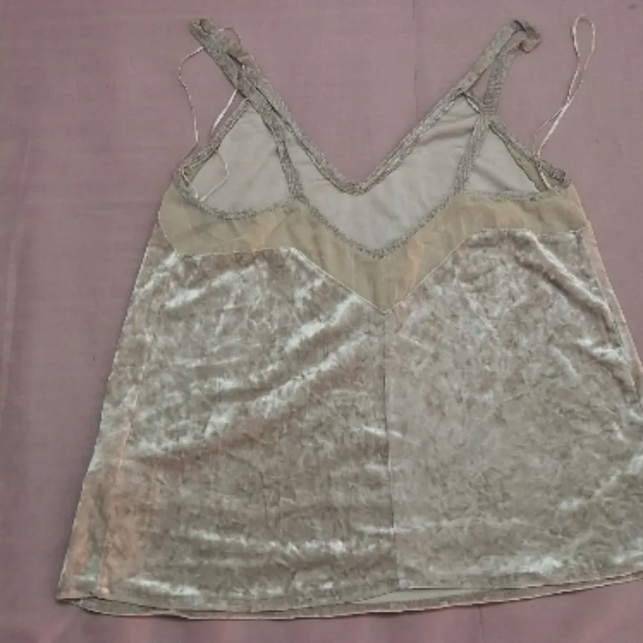 تاپ مخمل زنانه