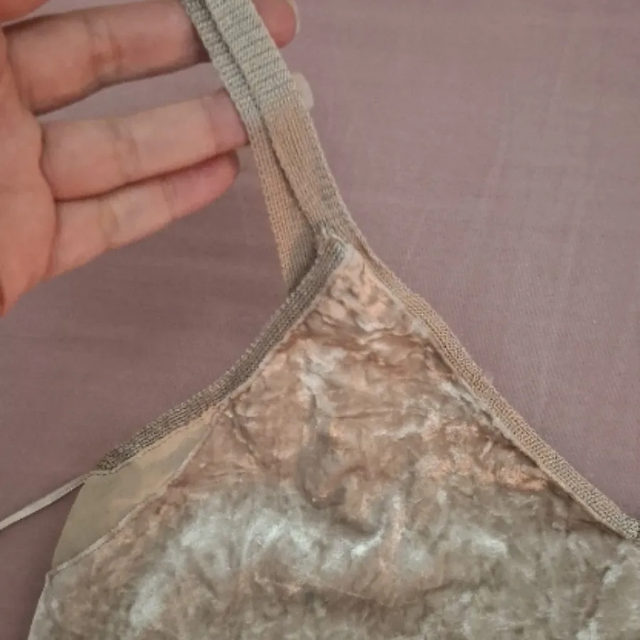 تاپ مخمل زنانه