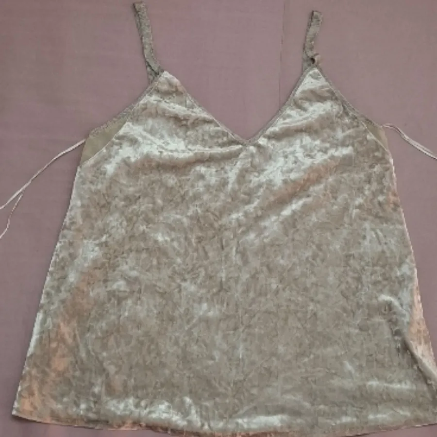 تاپ مخمل زنانه