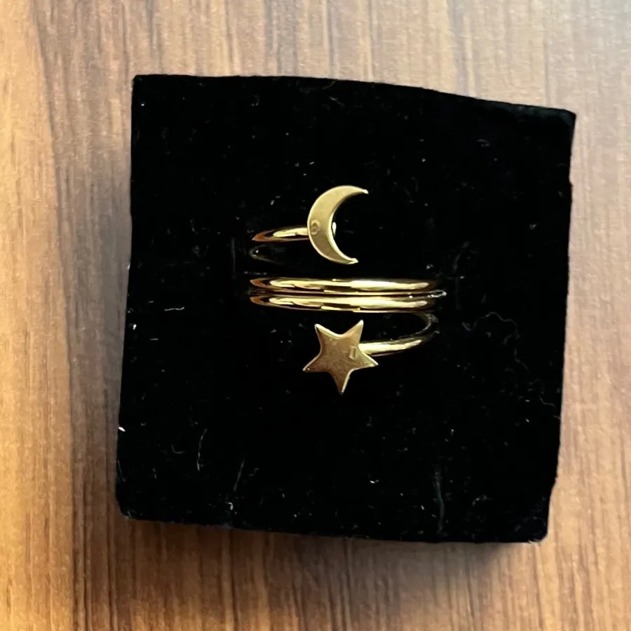 انگشتر ماه و ستاره نو