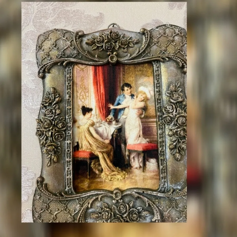 قاب پلی استر و طرح مخمل