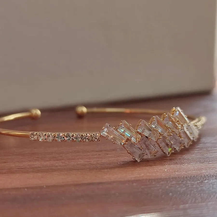 دستبند بنگل رنگ ثابت