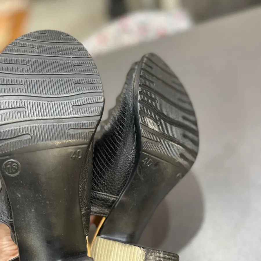 پاشنه دار 40