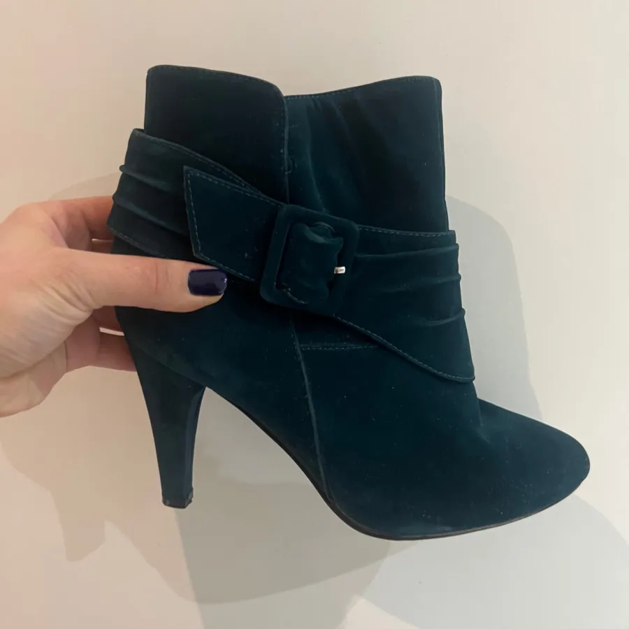 بوت اورجینال سایز 37