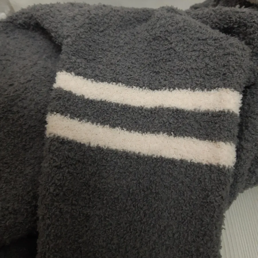 سوییشرت طوسی و سورمه‌ای