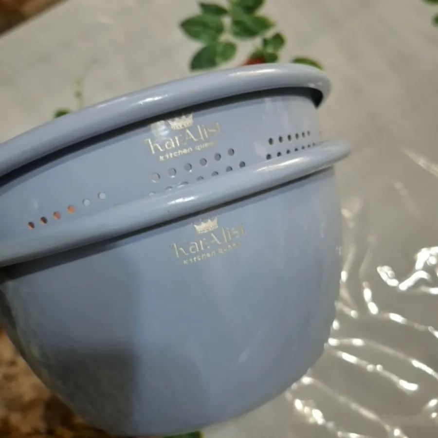 آبکش و کاسه