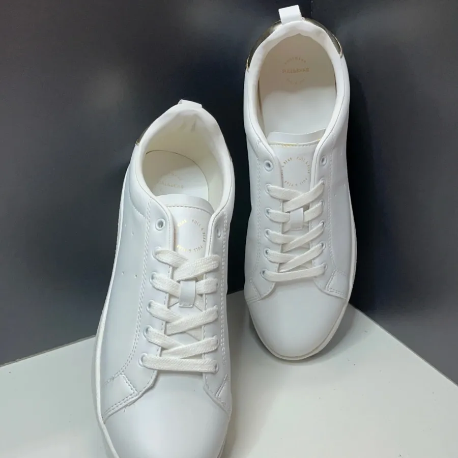 اسنیکرز Pull&bear