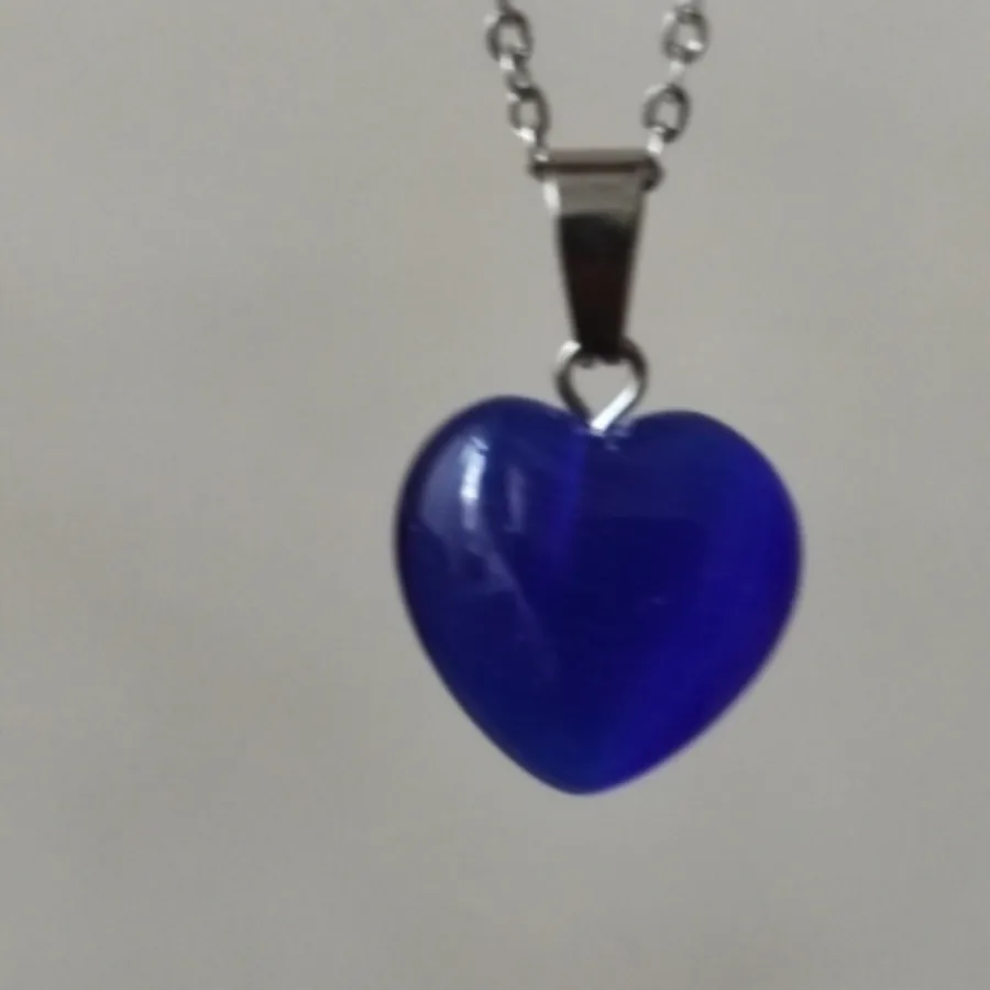 گردنبند زیبای قلب سنگی