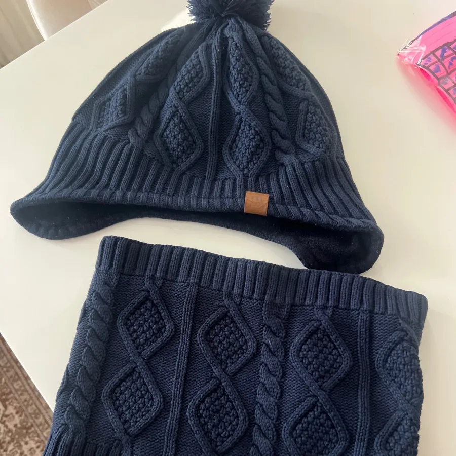 شال کلاه برند اچ اند ام