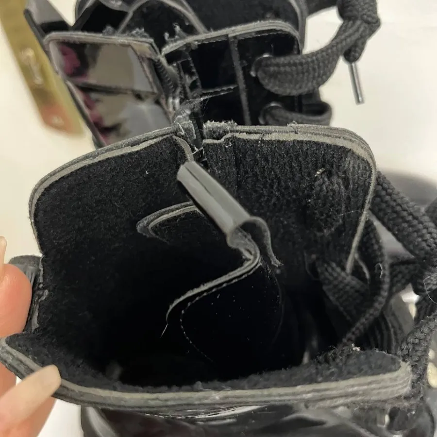 بوت دخترانه