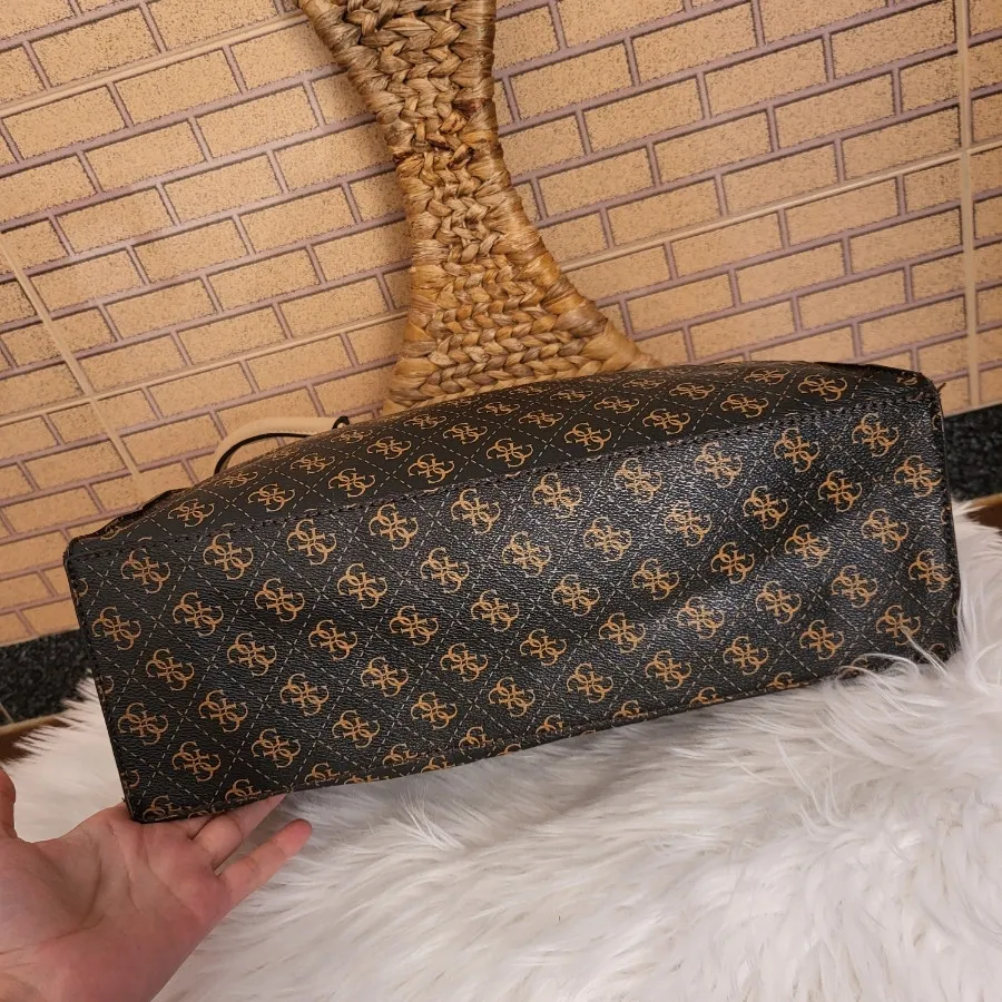 کیف برند گس guess