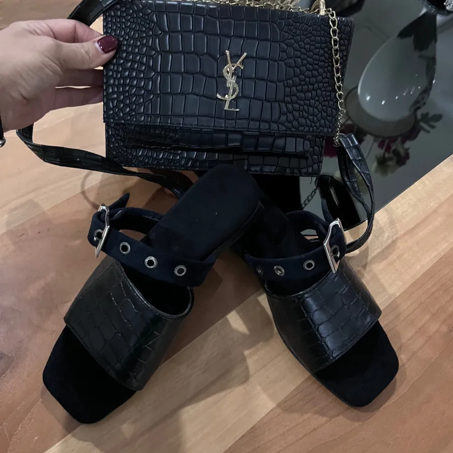 ست صندل و‌کیف