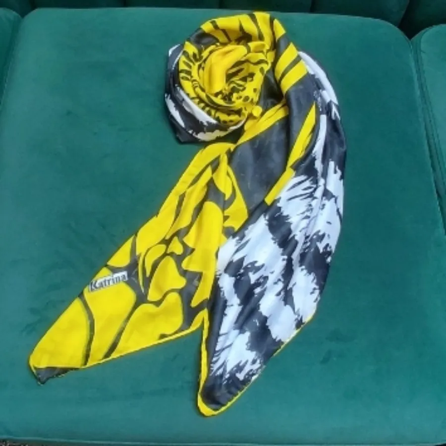 روسری قواره دار مجلسی