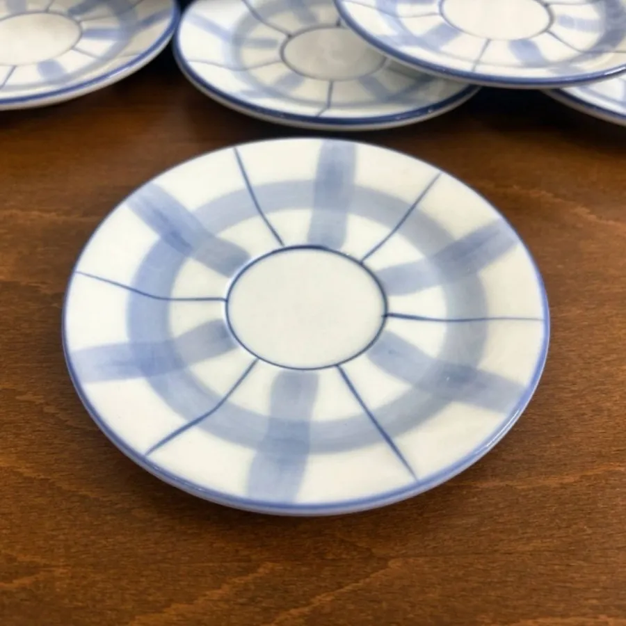 زیر فنجانی گل پنبه ای