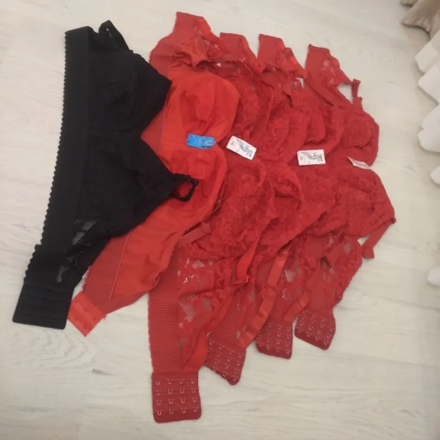 لباس زیرزنانه