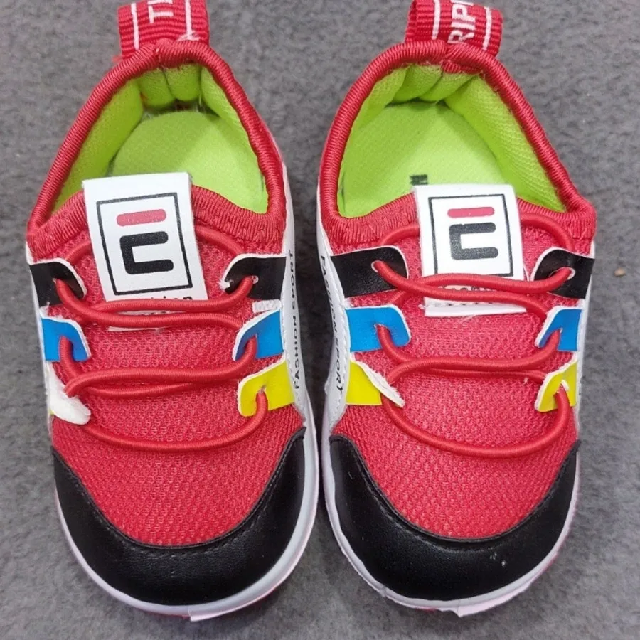 کفش بچه گانه