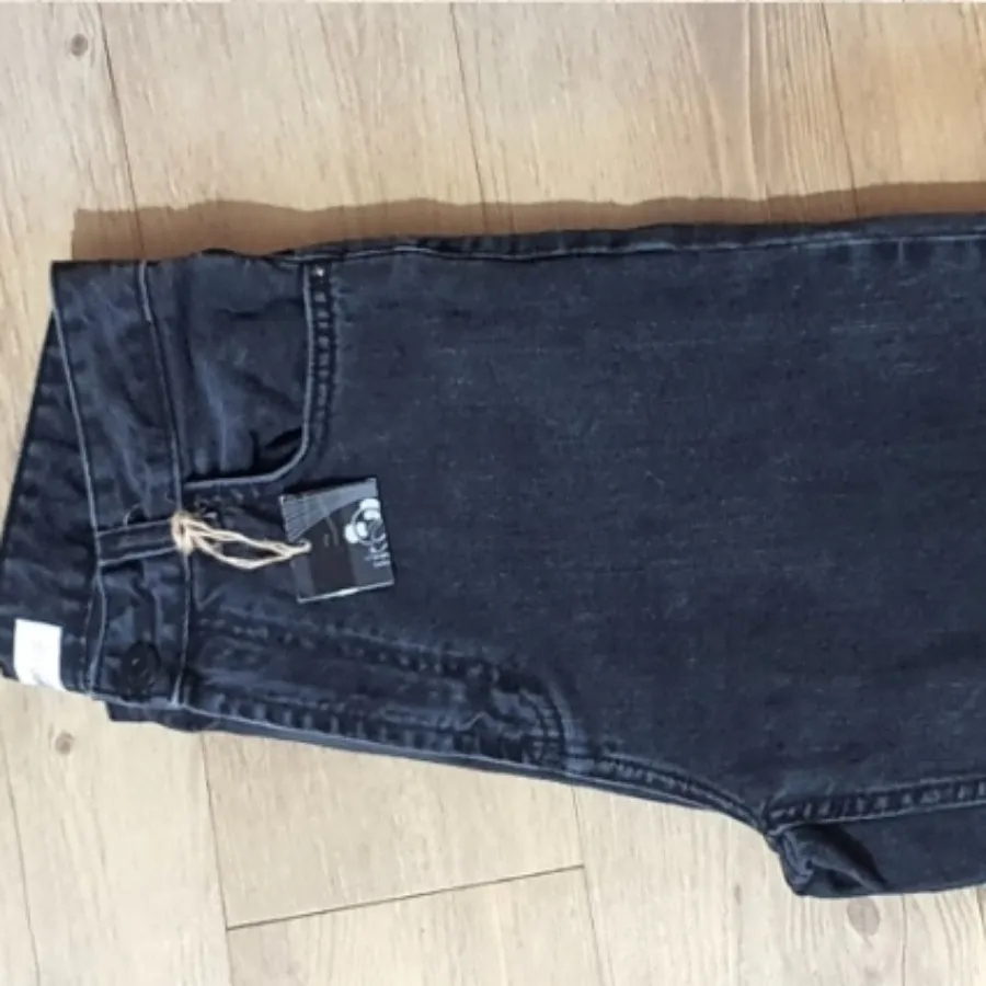 شلوار جین زغالی