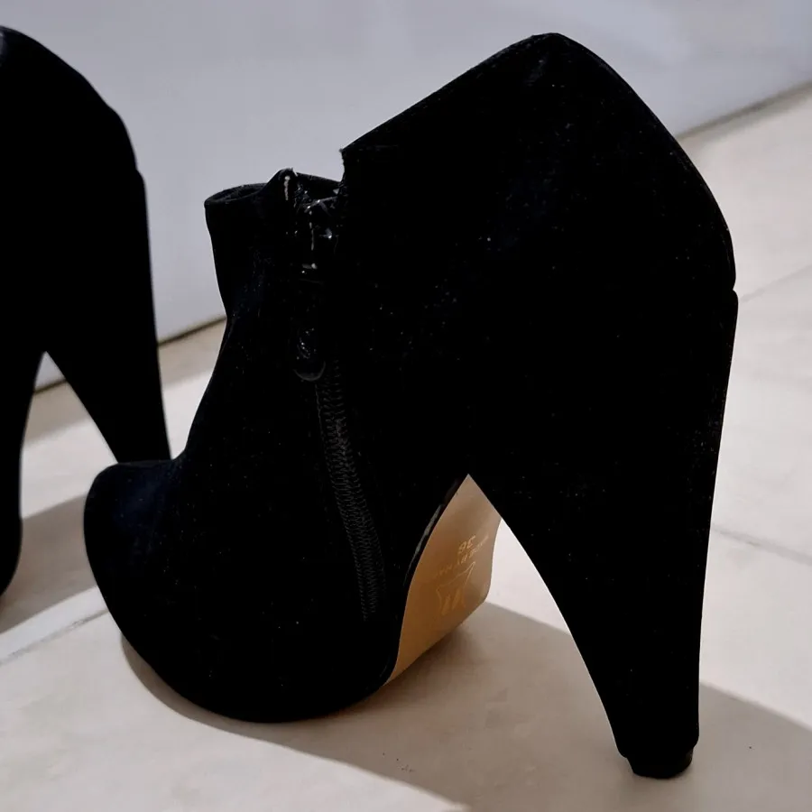 کفش لژدار پاشنه ده سانت