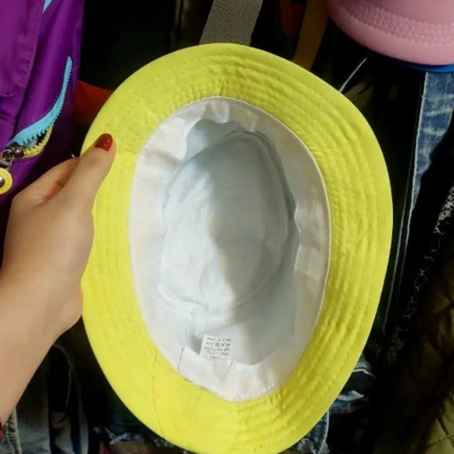 کلاه باکت
خارجی
جینگولکی