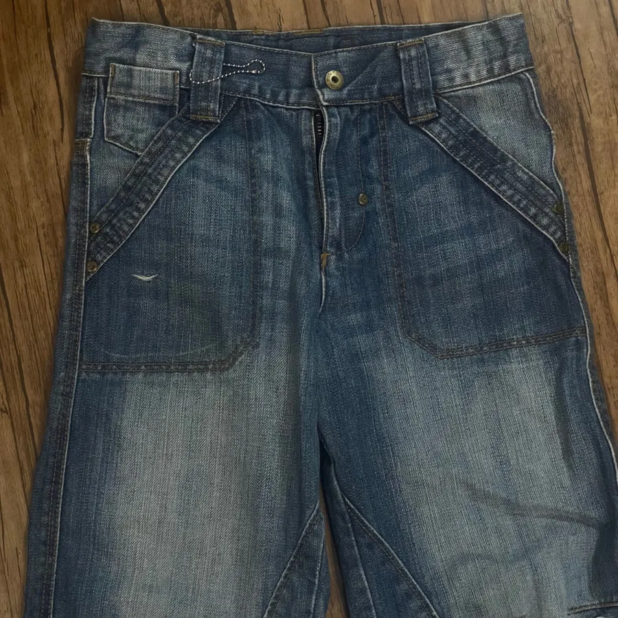 شلوار جین زاپ دار