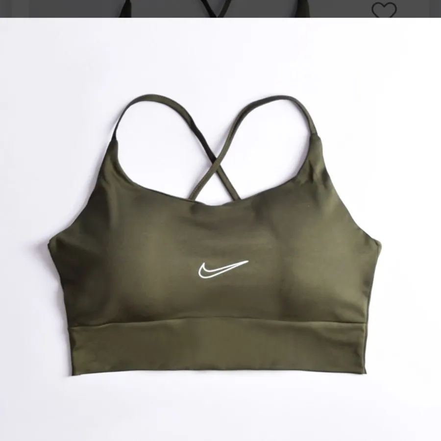 نیم تنه ورزشی نایکی