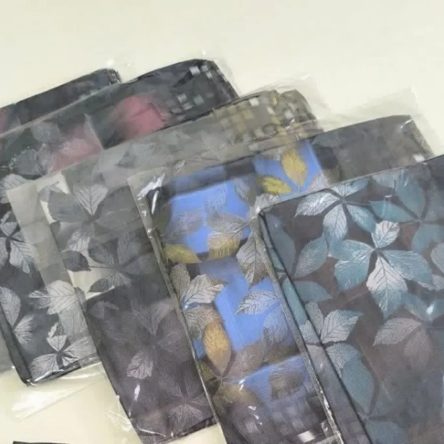 روسری لاوین