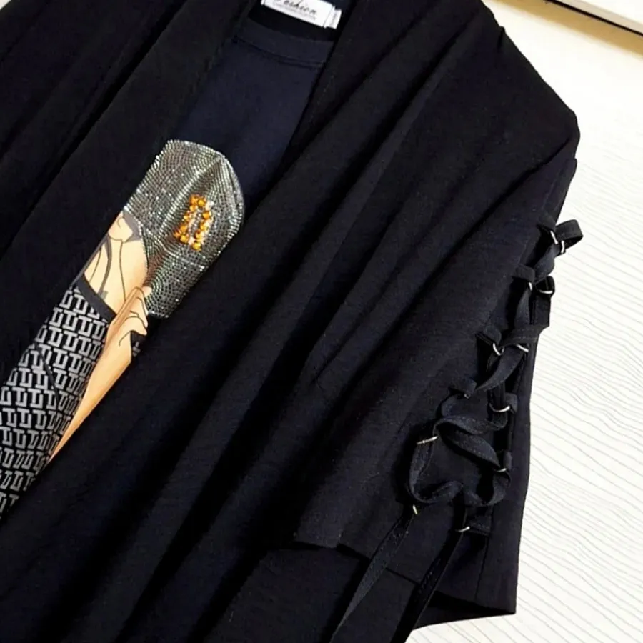 مانتو مشکی جلو باز