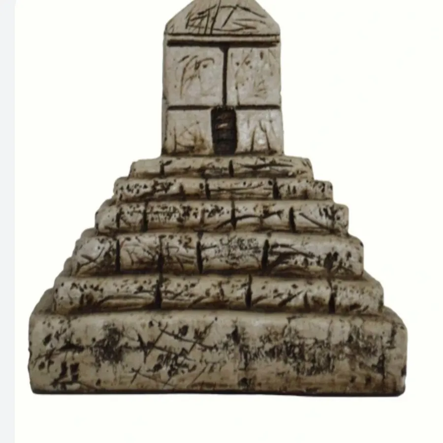 تندیس مقبره کوروش