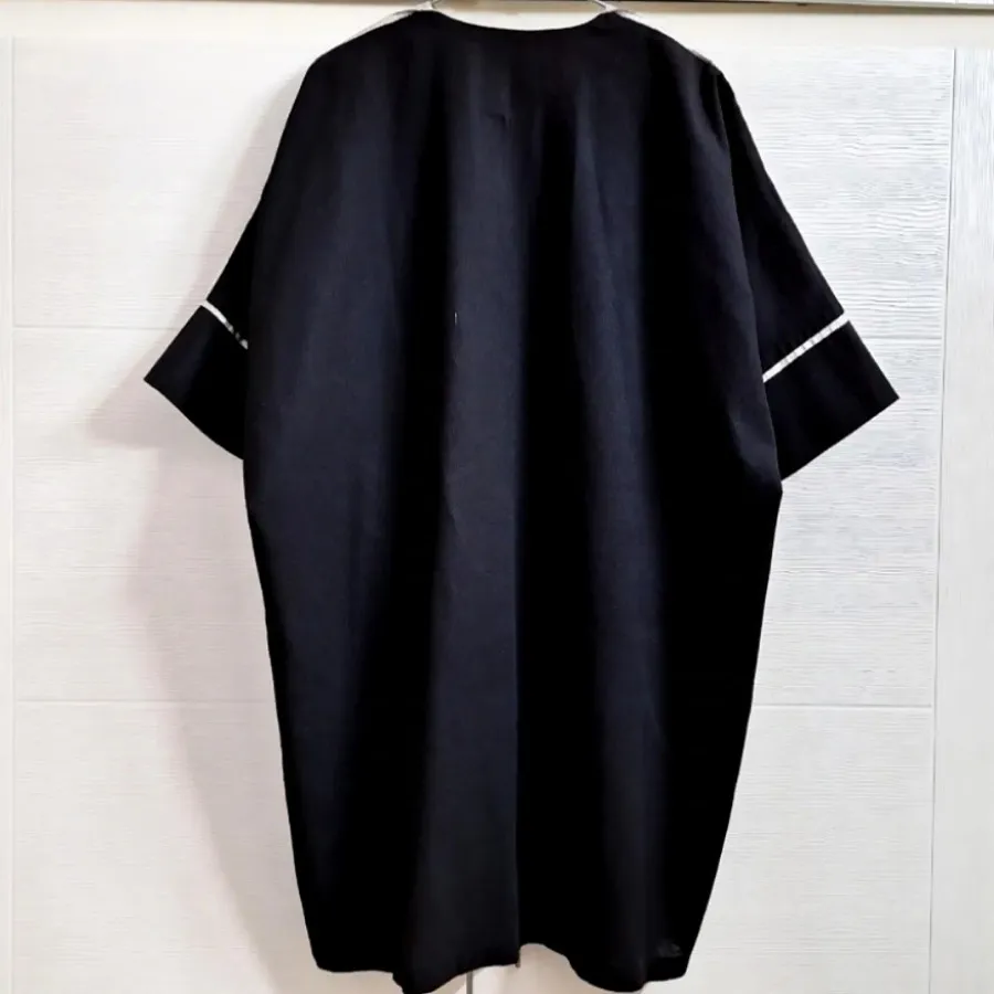 مانتو جلو باز