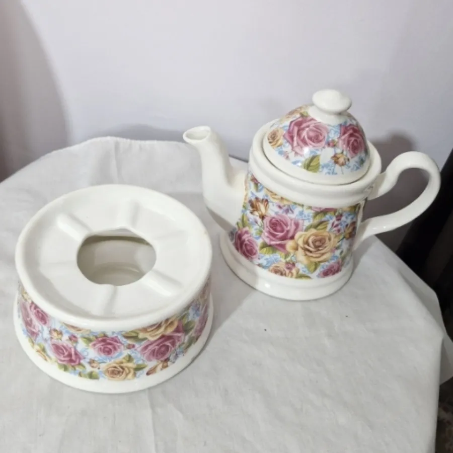 قوری چینی وارمردار