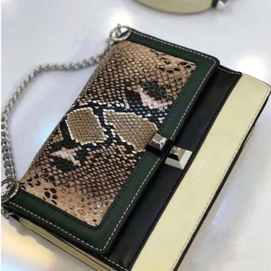 کیف مستر فندی