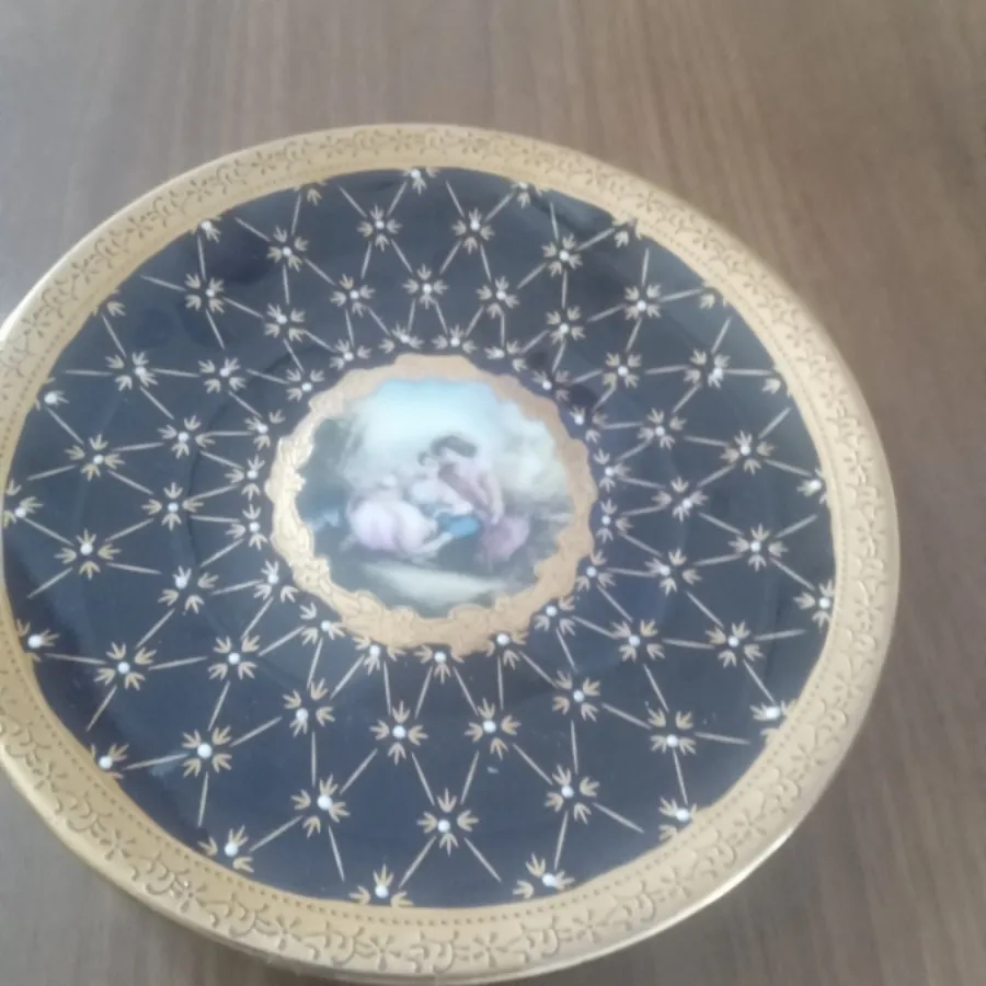 نعلبکی قدیمی