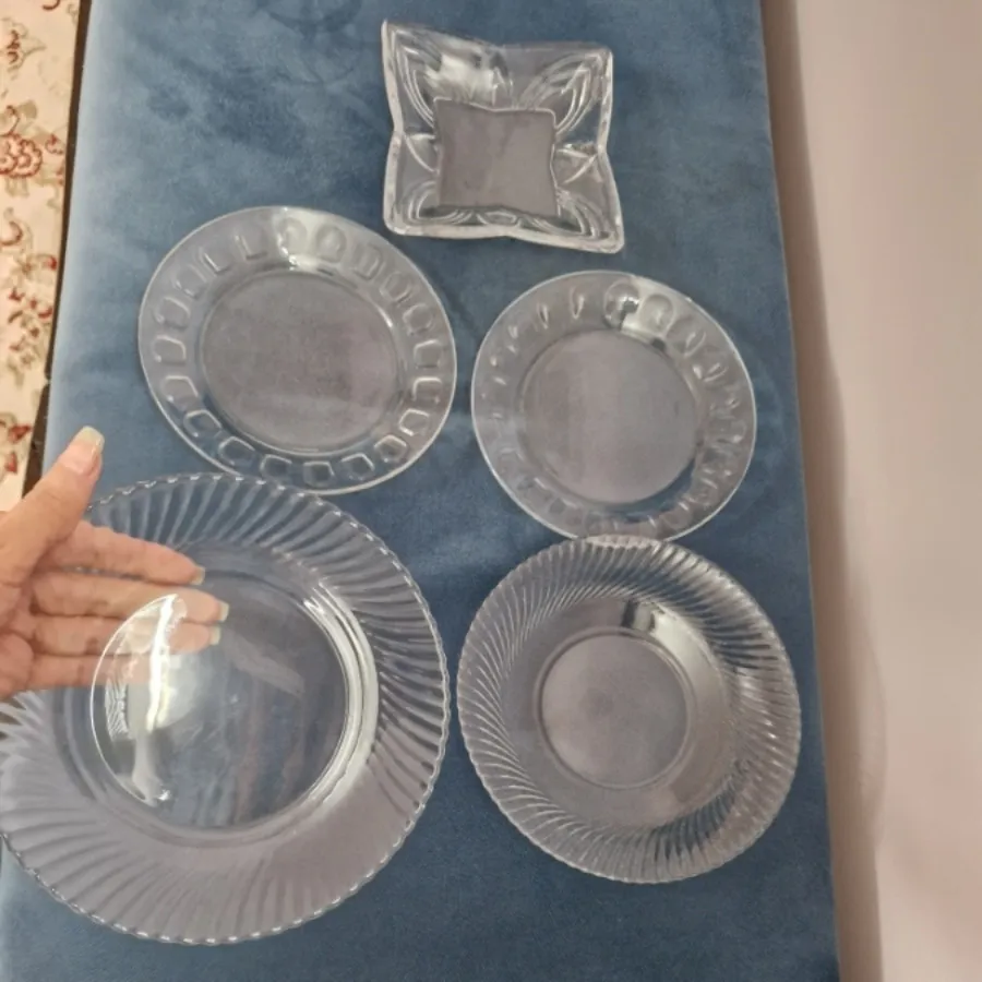 چند عدد پیش دستی