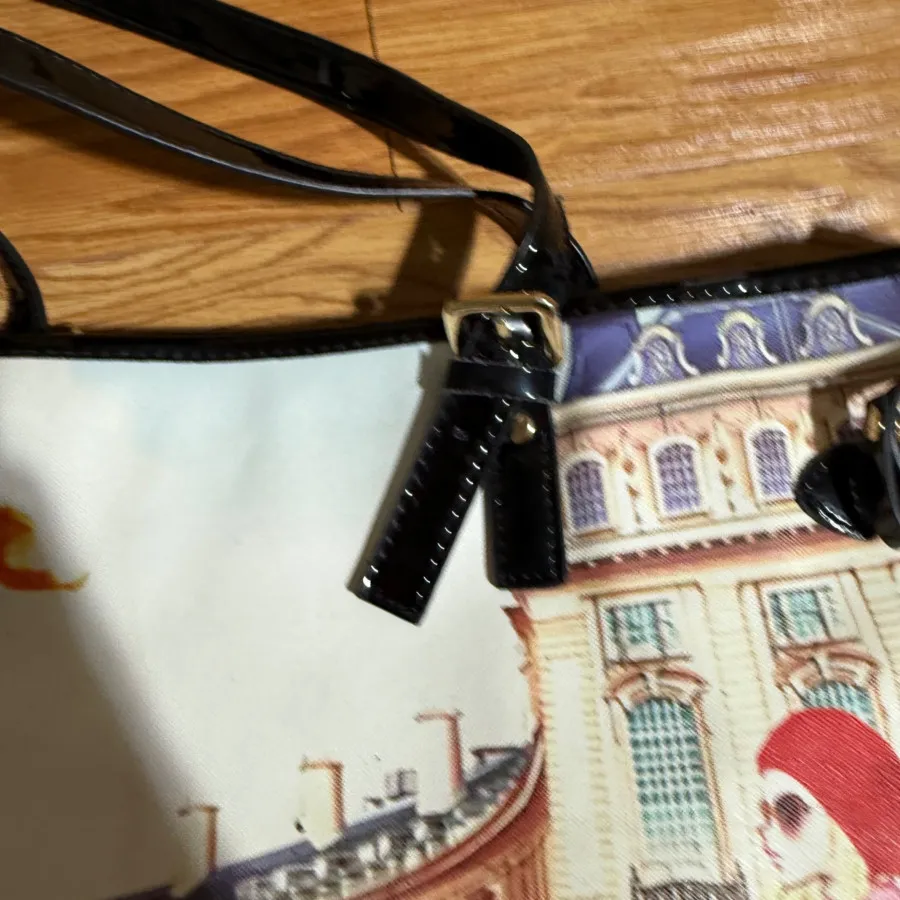 توت بگ کاملا سالم