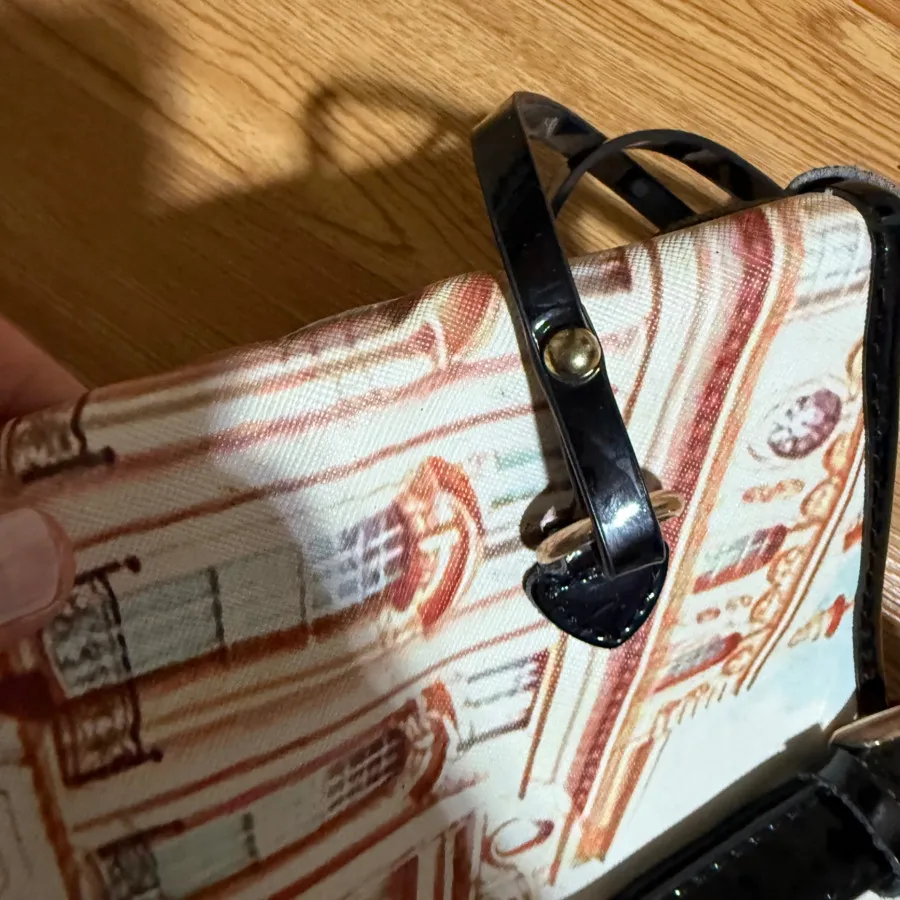 توت بگ کاملا سالم