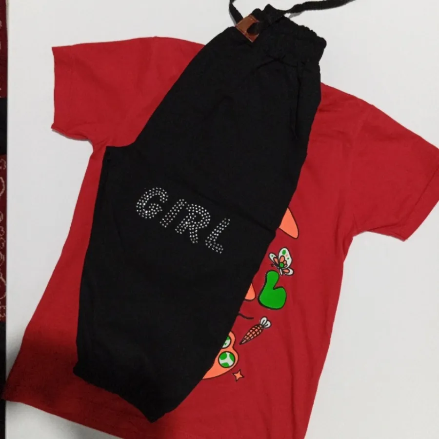 ست تیشرتو شلوارک