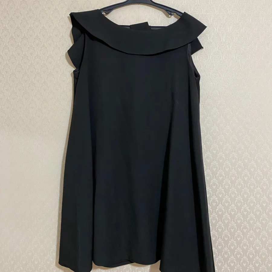 پیراهن مشکی